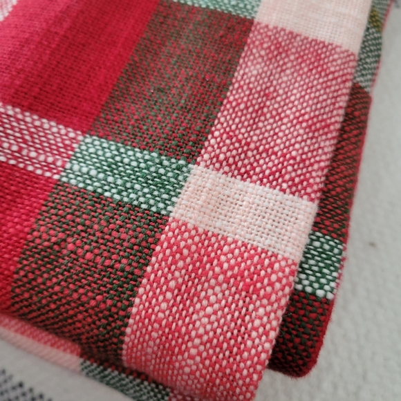 Threshold tablecloth 60" X 84" - Picture 4 of 8